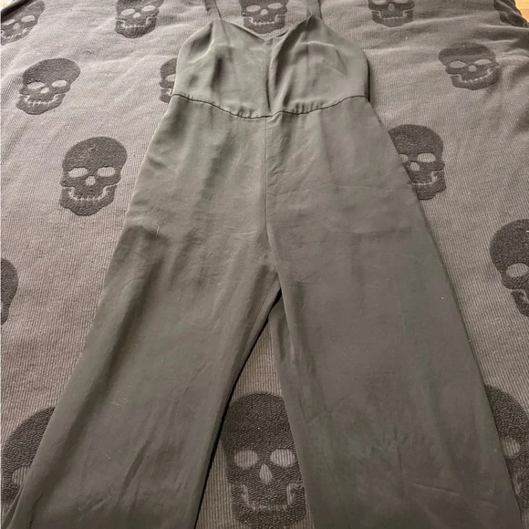 Everlane romper - Picture 2 of 4